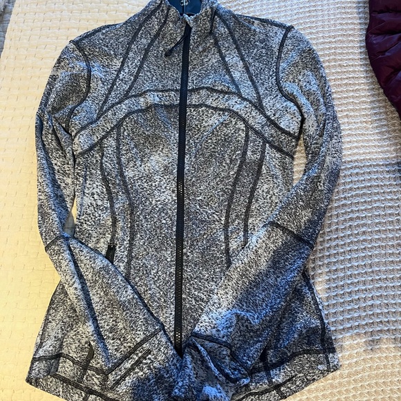 lululemon size 4 jacket - Picture 2 of 4